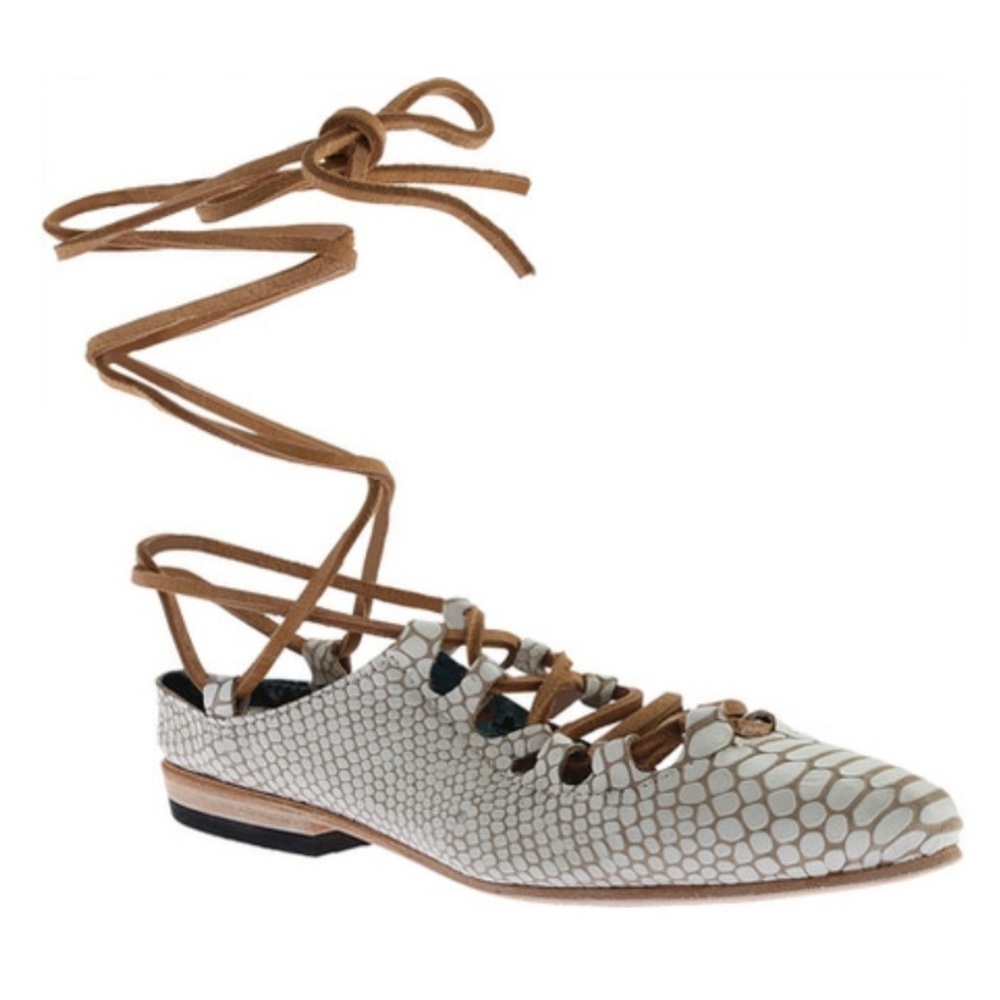 Darling Freebird Lace-Up Flats - Picture 3 of 3